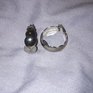 Vintage clip earrings